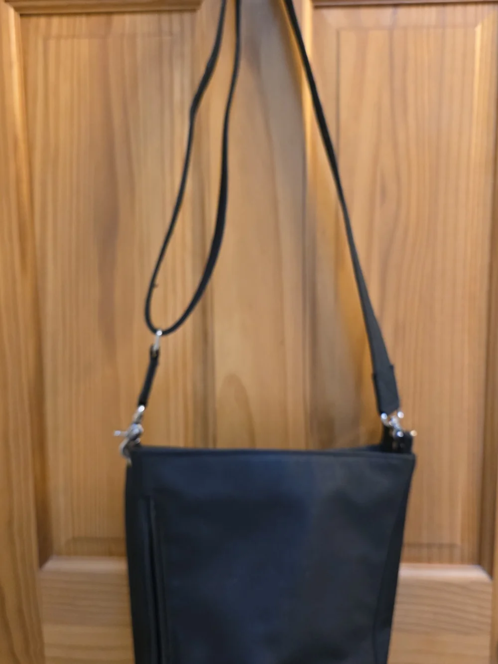 Gun Tote'n Mama Black Crossbody Shoulder Bag - Classic Everyday Carry